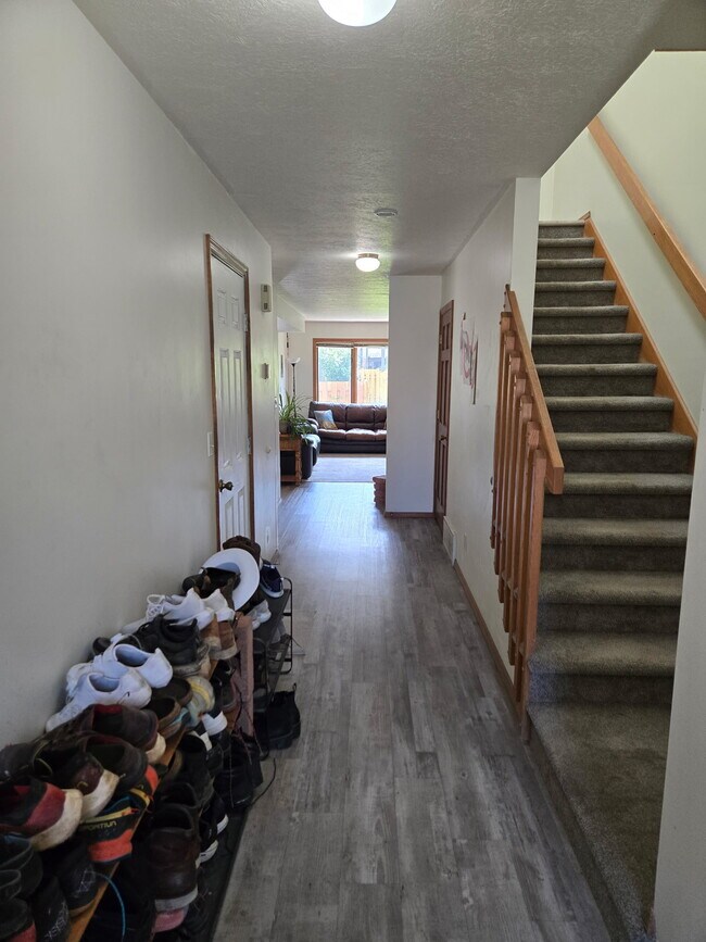 Photo - 1712 W Olive St