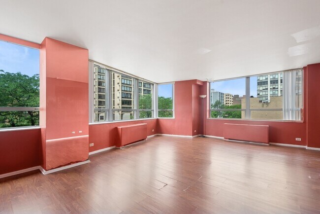 Photo - 5701 N Sheridan Rd Unidad 3B