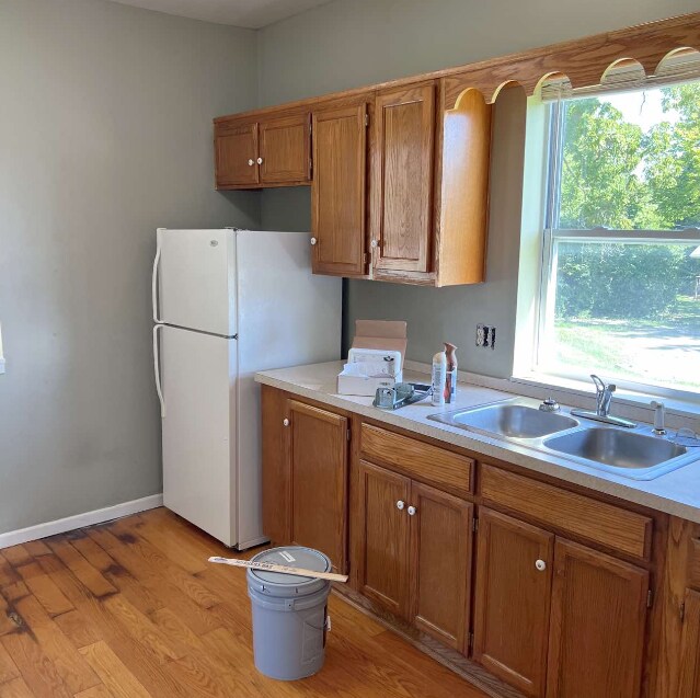 Photo - 707 S College St