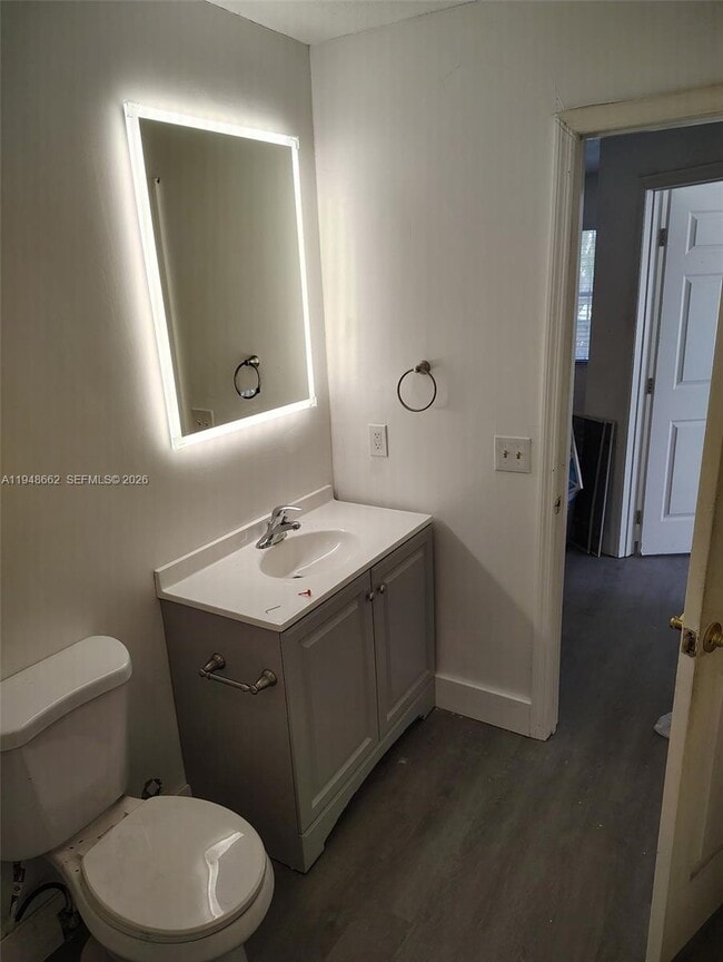 Photo - 165 SW 5th Ct