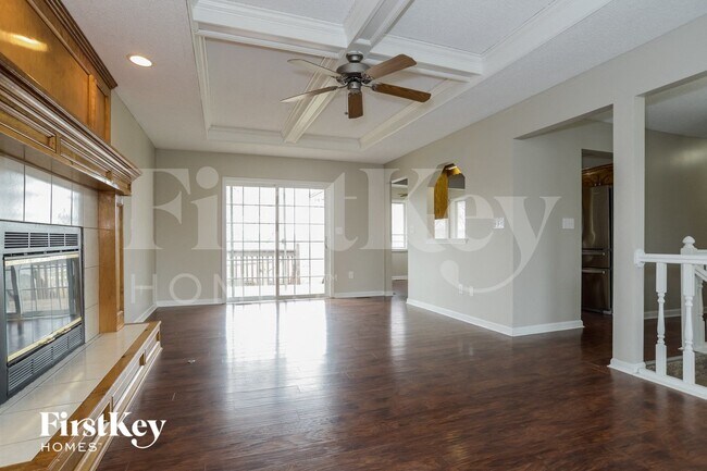 Photo - 709 E 16th St