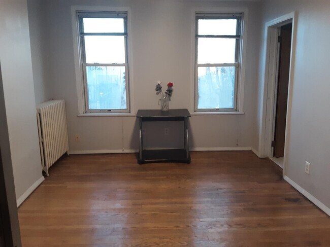 Photo - 106 7th St Unit 2