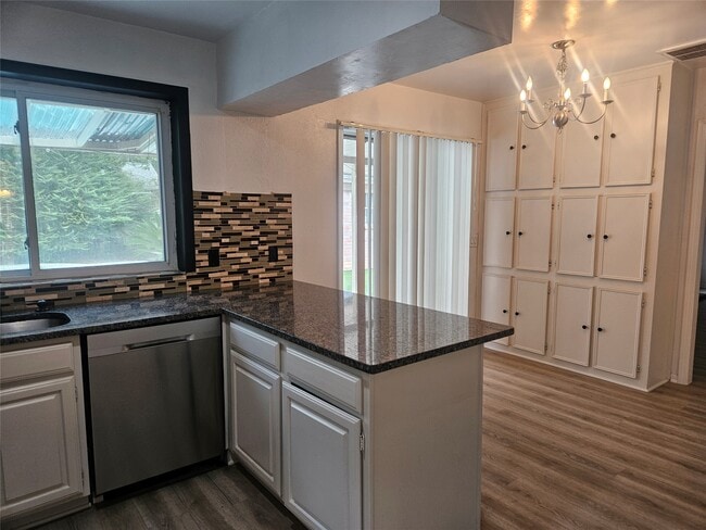 4543 Pioneer Trail