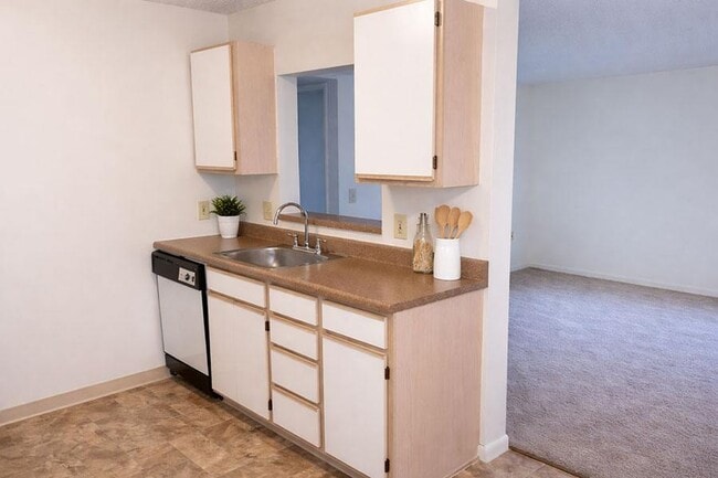 TIMBER RIDGE APARTMENTS