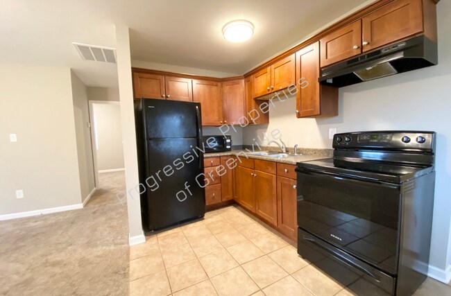 Photo - 2 N Beacon St