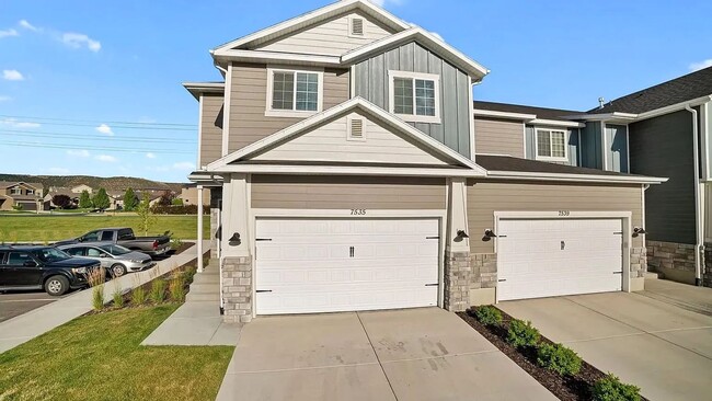 Building Photo - 7535 N Cottage Ln