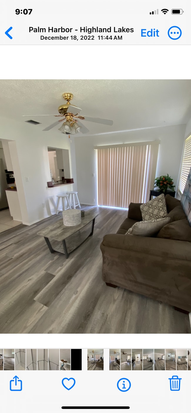 Photo - 1305 Woodstock Dr