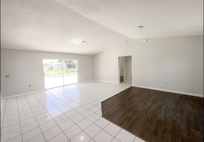 Photo - 1750 Evergreen Ct