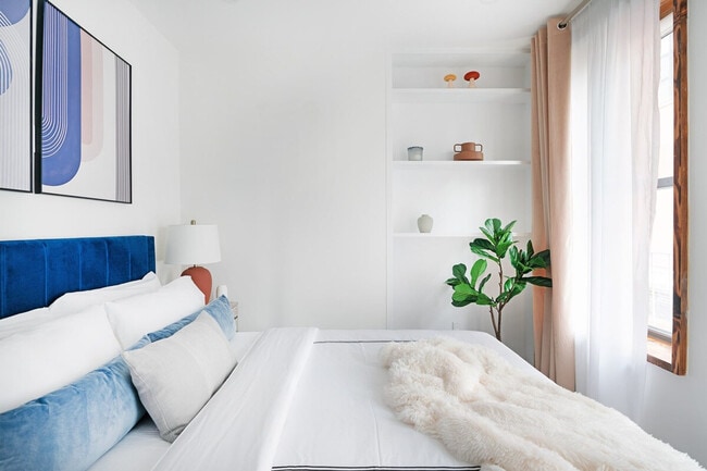 Photo - 515 W 48th St Unidad ID1021966P