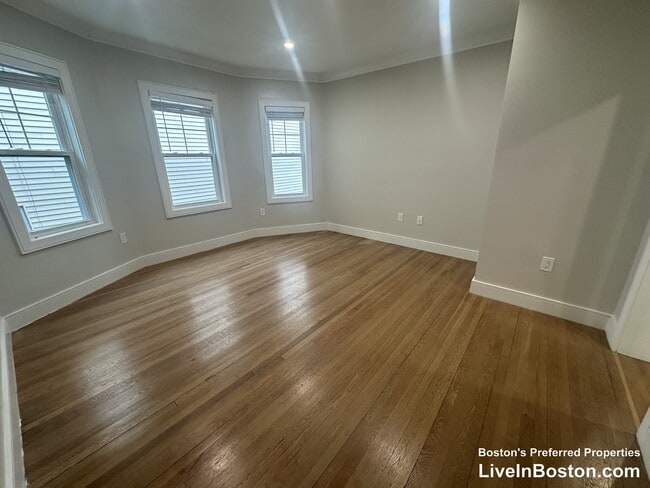 Photo - 44 Iffley Rd Unit 1