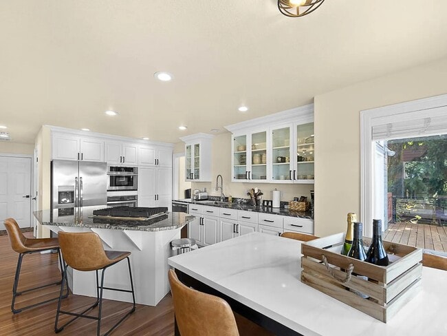 Photo - 129 Deerbrook Dr