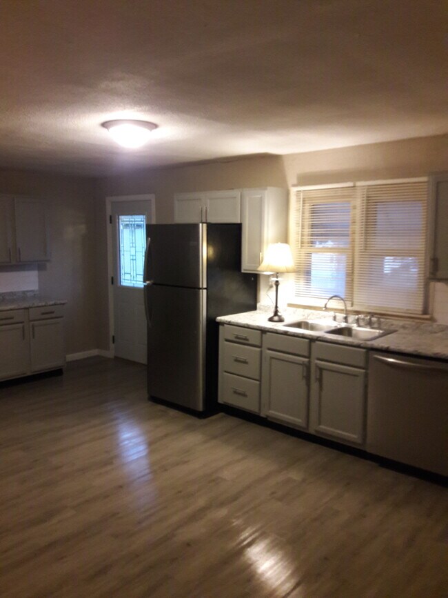 Photo - 220 Broadway Ave