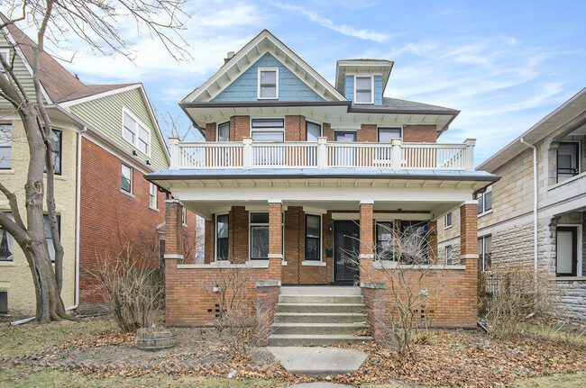 Photo - 741 Delaware St Townhome