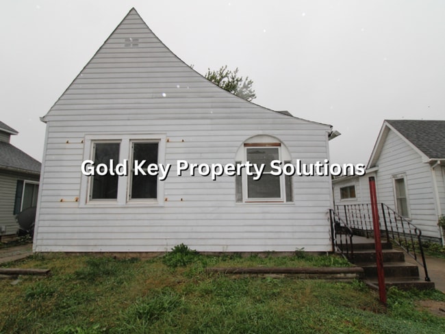 Photo - Oversized 3 BR 1 BA House with Garage and ...