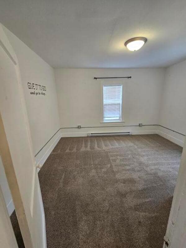 1138 W 11th St