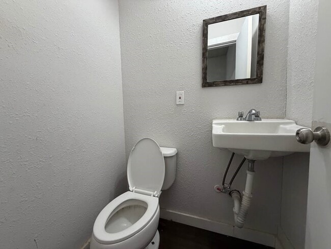 Photo - 1211 W Park Ave Unit 107