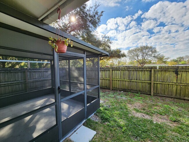 Photo - 14919 Old Pointe Rd