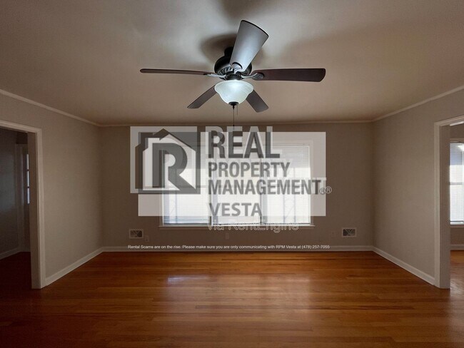 Photo - 7162 Everett Dr