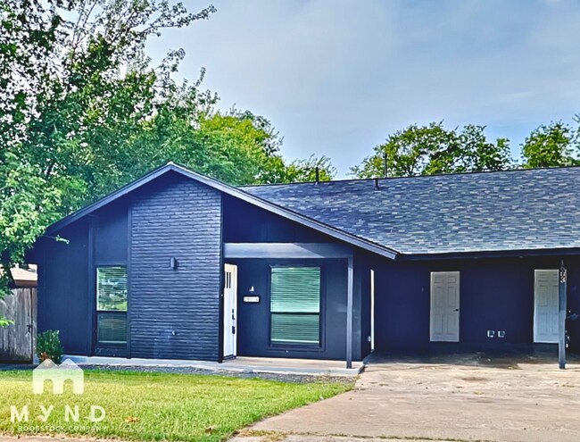 Building Photo - 1603 Rutland Dr Rental