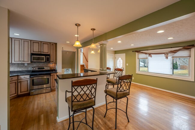 Photo - 5806 Flanders St