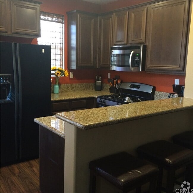 Building Photo - 31173 Strawberry Tree Ln Unit 100 Rental