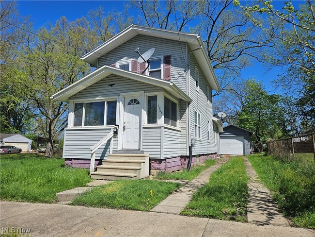Photo - 1201 Smithfarm Ave House