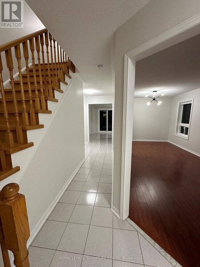 Photo - 5426 Antrex Crescent