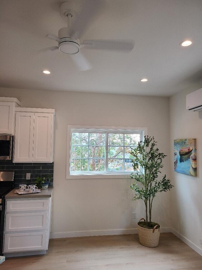 Photo - 1162 Hacienda Dr