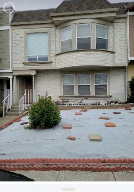 Photo - 673 Abbot Ave