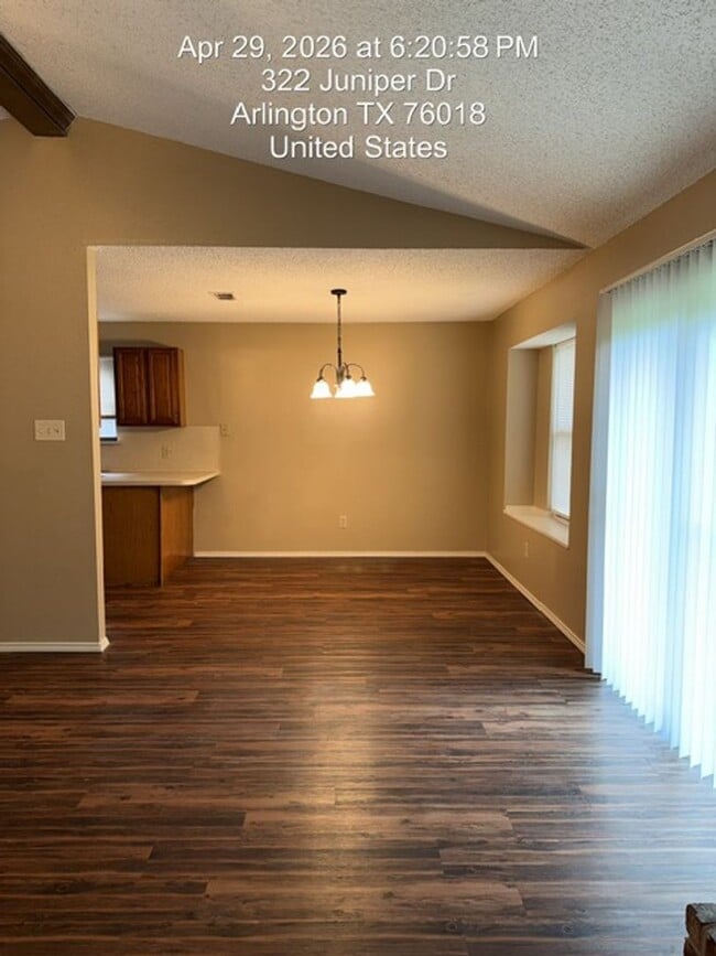 Photo - 322 Juniper Dr