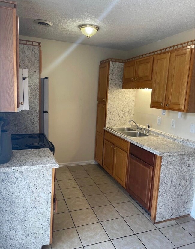Photo - 107 Hickory Ln