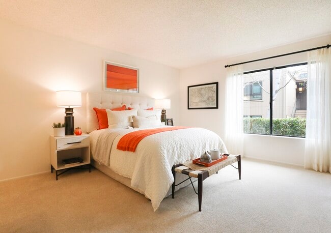Baywood Apartment Homes