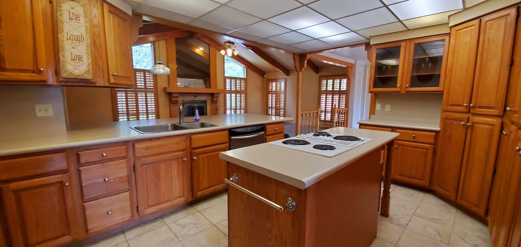 4-Bedroom Home Near UVU & BYU - 4-Bedroom Home Near UVU & BYU