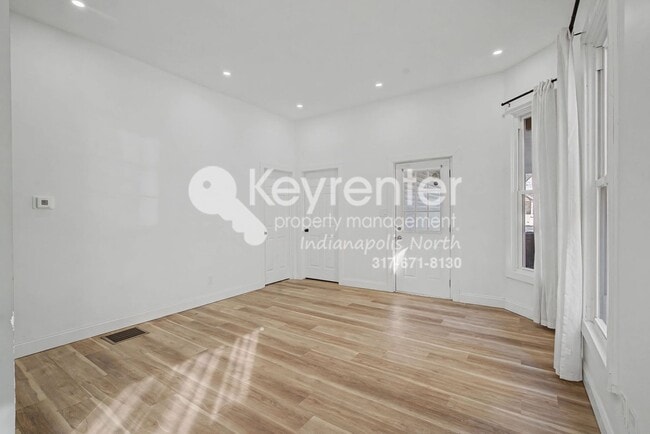 Photo - 906 Villa Ave