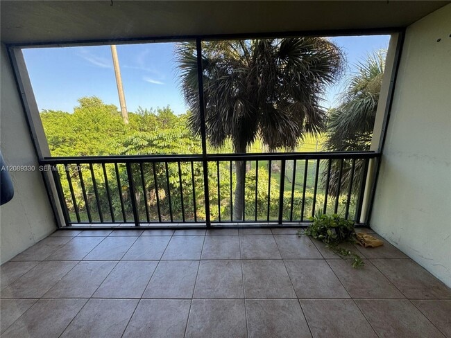 Photo - 10855 SW 112th Ave Unit 316