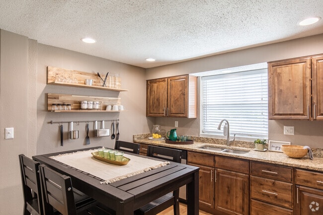 1BD, 1BA - 600 ft² - The District