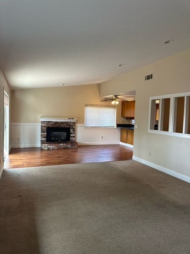 Great Dixon Single Story House House Rental in Dixon, CA