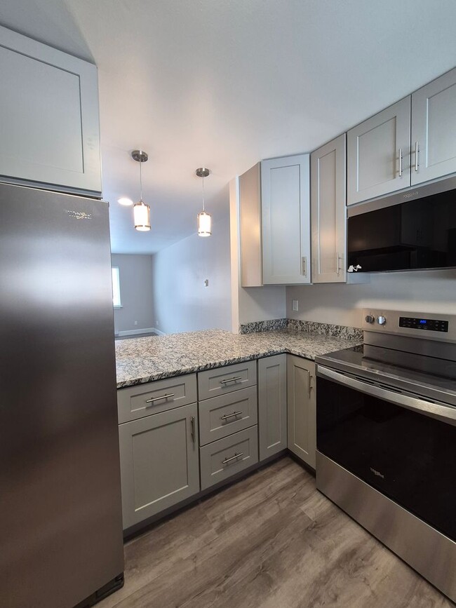 Photo - Beautiful Westwind #23