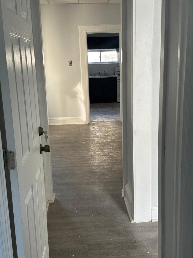 Photo - 31 E 32nd St Unidad 2