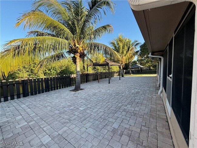 Photo - 141 Schneider Dr