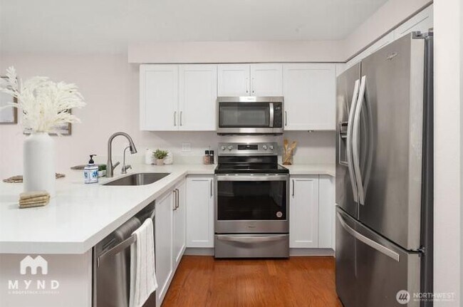 Photo - 11215 NE 128th St Unit L302