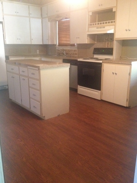 Photo - CLASSIC HOME CORNER LOT HARDWOOD FLOORS