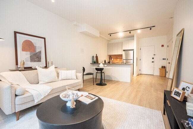 Building Photo - 328 Pacific Ave Unit 302 Rental