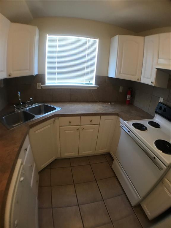 Photo - 5603 Joe Sayers Ave