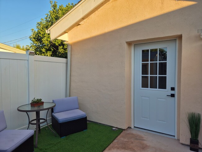 Building Photo - 20622 Kittridge St Rental