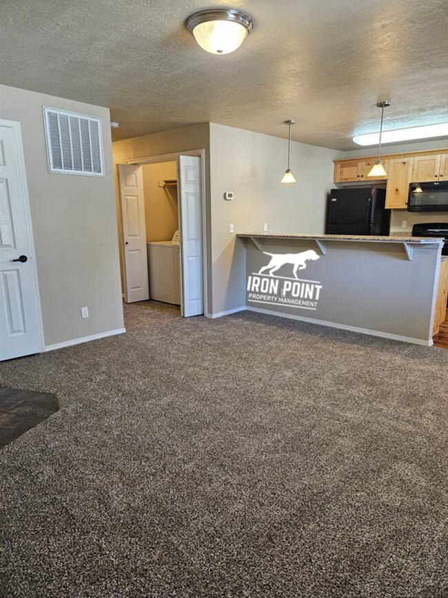 6716 W Irving St Unit 102