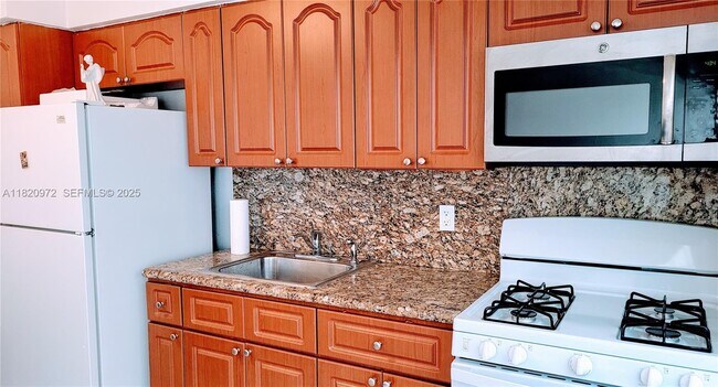 Photo - 524 Washington Ave Unit 213