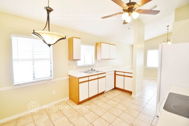 Photo - 4311 Kipling Ave