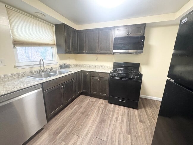 Photo - 2 Bed/2Bath Duplex in Ross Township