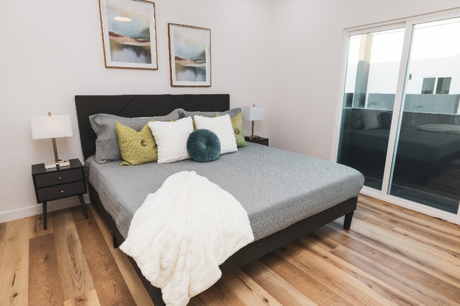 Photo - 1400 Wisconsin Rd Townhome